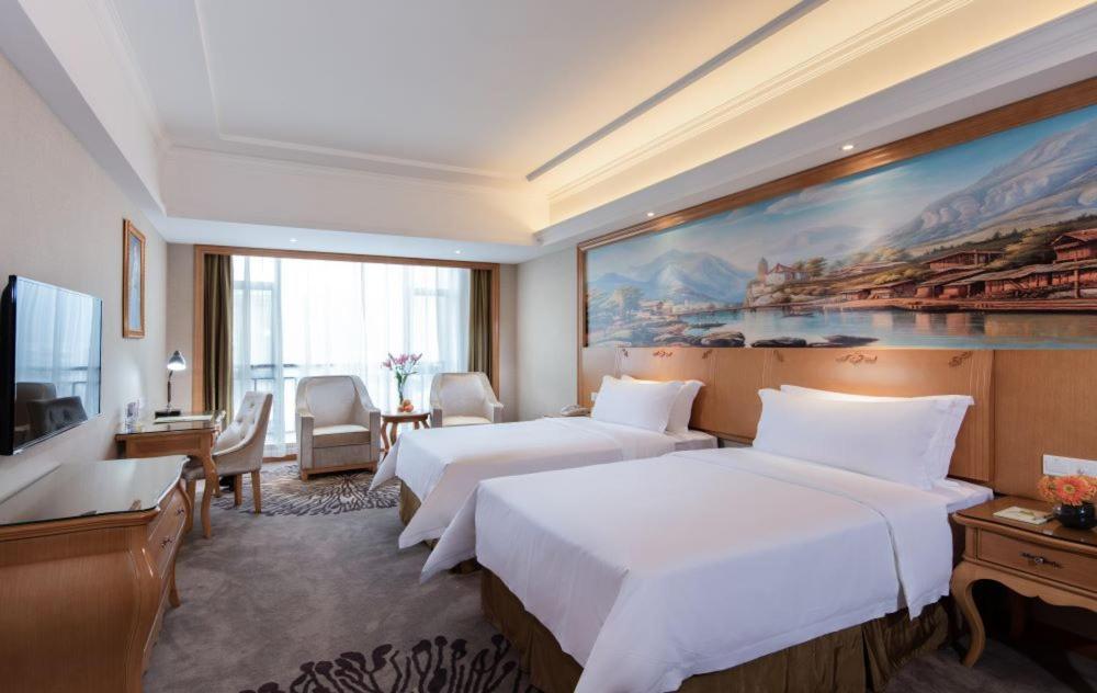 Vienna Hotel Foshan Airport Exterior foto